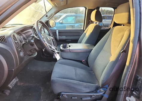 2008 Chevrolet Silverado K1500 z USA, uszkodzony, nr VIN 2GCEK190681222695